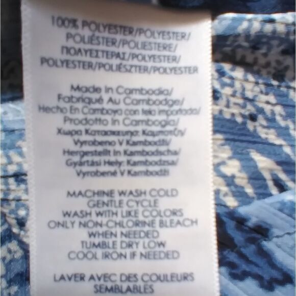 🔴CHAPS | blue and white leaf design semi sheer boho top - Picture 6 of 6